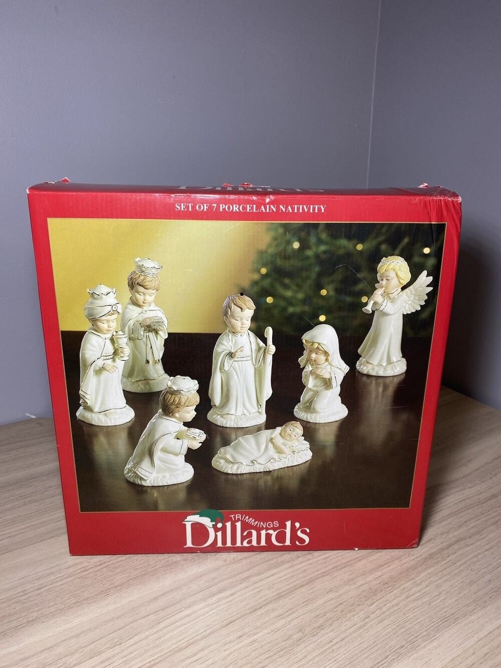 Dillard's Trimmings 7 piece Porcelain Nativity Set Children Christmas Holiday